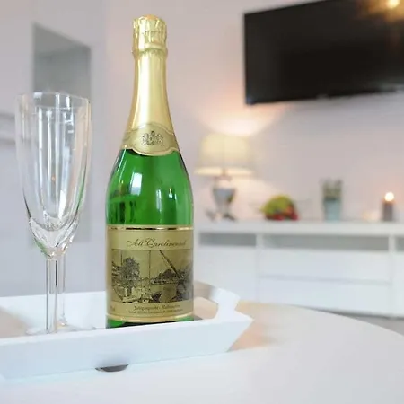 With 2 Bedrooms Casa de Férias Carolinensiel